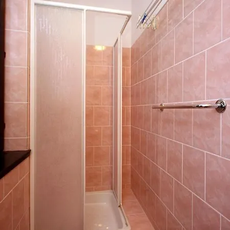 6445b アパート *